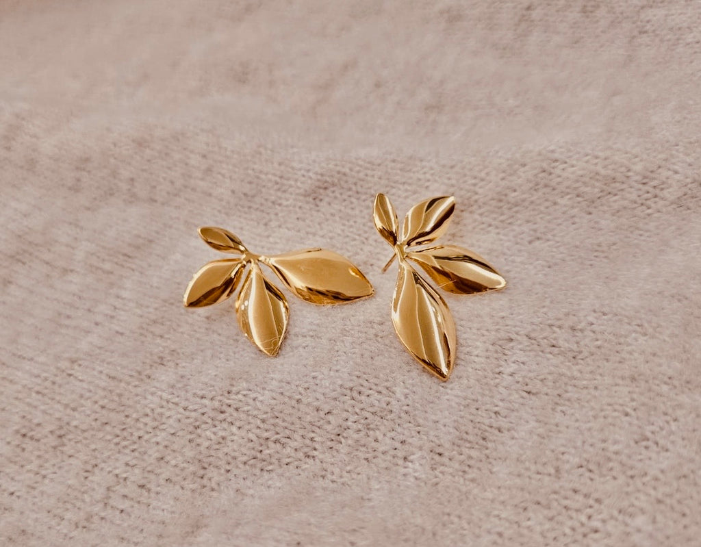 Floreciendo Earrings