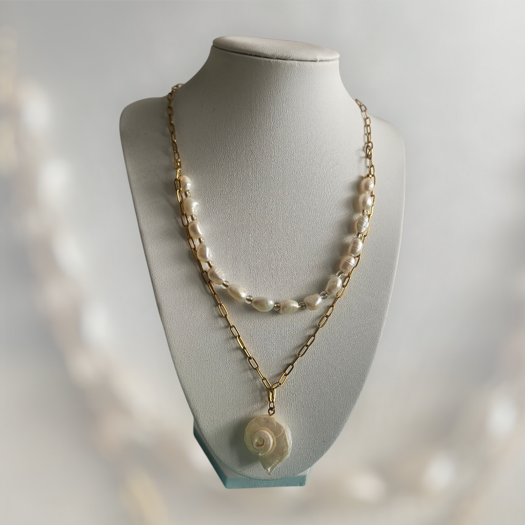 Cobito necklace